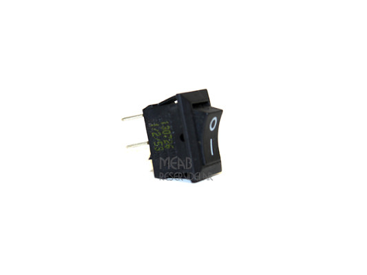 BRYTARE LYSE 1/011X22 2-STIFT 8A 250V HUSKY